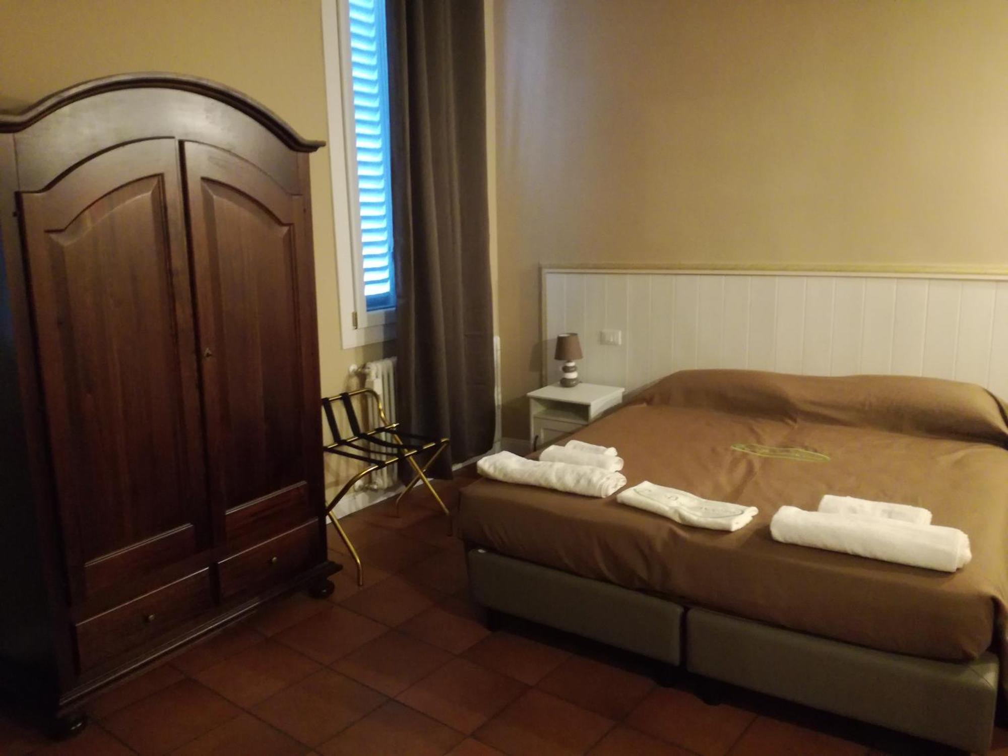 Palace Piazza San Domenico Rooms De Luxe- Bedinbolognacentro Zewnętrze zdjęcie